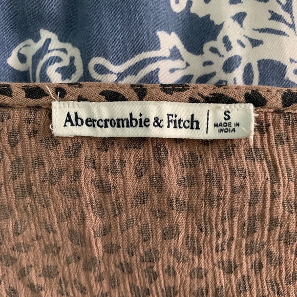 Abercrombie & Fitch top - Picture 3 of 3